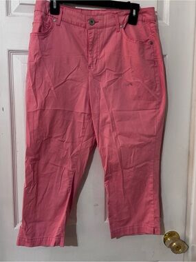 Ladies Bandolino Capris